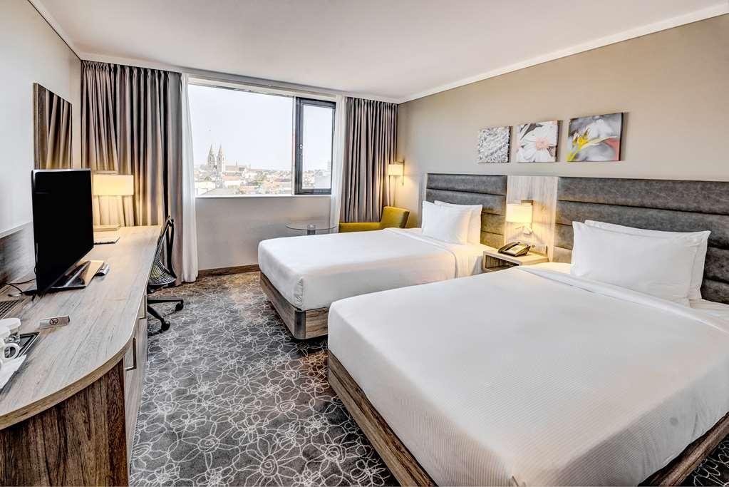 Hilton Garden Inn Wiener Neustadt Habitación foto
